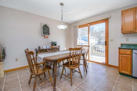 61 Winterset Dr, Springfield, MA 01129 photo 8