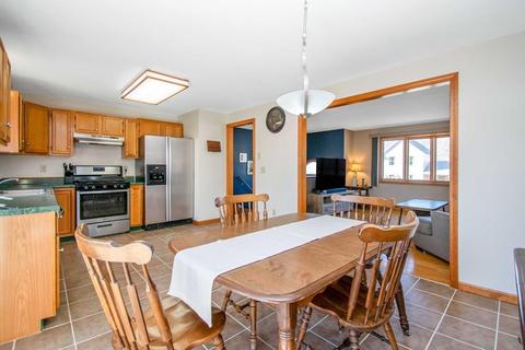 61 Winterset Dr, Springfield, MA 01129 photo 9