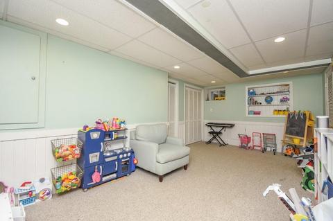 21 Lancaster Rd, Needham, MA 02492 photo 28