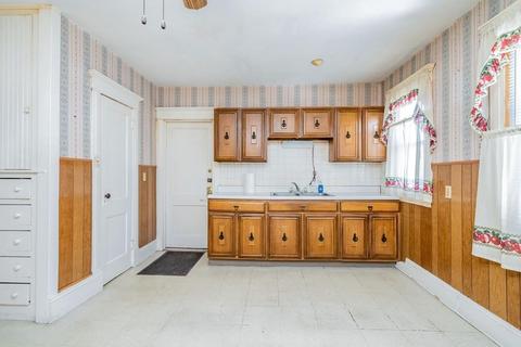 34 Forest Park Ave, Springfield, MA 01108 photo 12