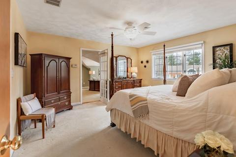 37 Thomas Dr, Reading, MA 01867 photo 19