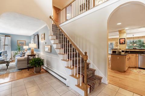37 Thomas Dr, Reading, MA 01867 photo 3