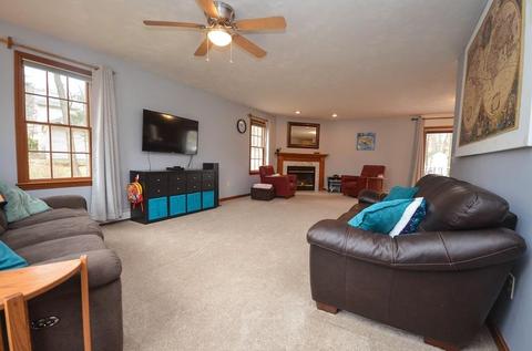 6 Wildflower Dr, Sutton, MA 01590 photo 9