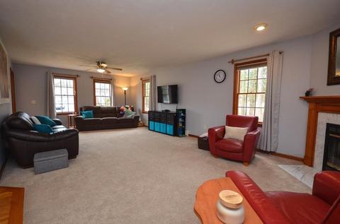 6 Wildflower Dr, Sutton, MA 01590 photo 8