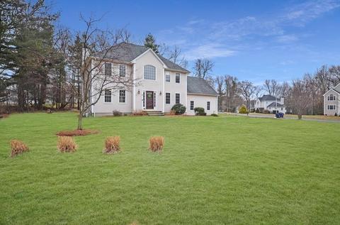 6 Wildflower Dr, Sutton, MA 01590 photo 2