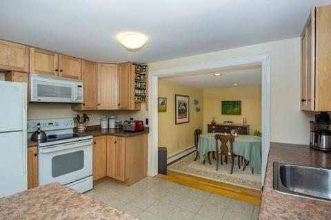 21 Spring Rd, Needham, MA 02494 photo 9
