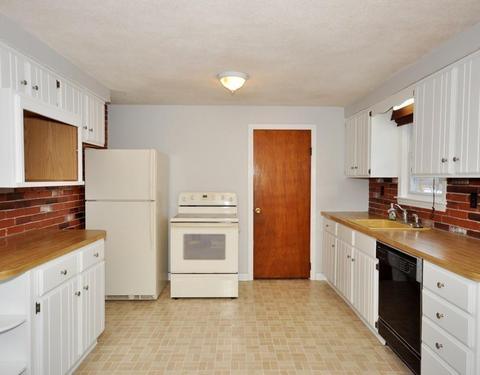 16 Dix Rd, Maynard, MA 01754 photo 8
