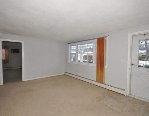 16 Dix Rd, Maynard, MA 01754 photo 4