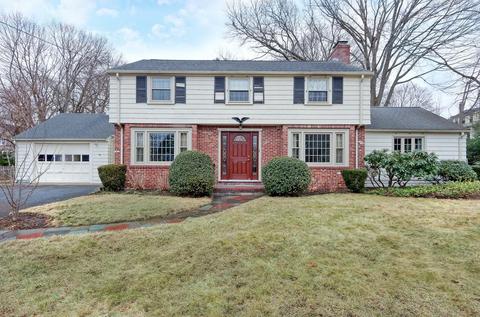 32 Puritan Ln, Dedham, MA 02026 photo 1