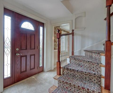 32 Puritan Ln, Dedham, MA 02026 photo 2