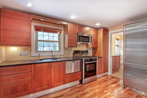 32 Puritan Ln, Dedham, MA 02026 photo 9