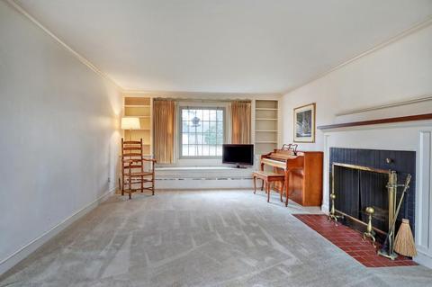 32 Puritan Ln, Dedham, MA 02026 photo 4