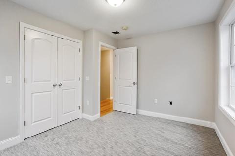 162 Ambrose St, Springfield, MA 01109 photo 21