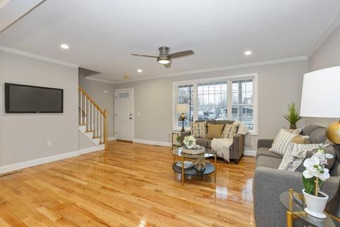 162 Ambrose St, Springfield, MA 01109 photo 3