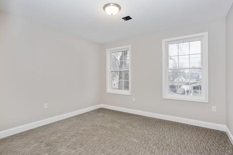 162 Ambrose St, Springfield, MA 01109 photo 23