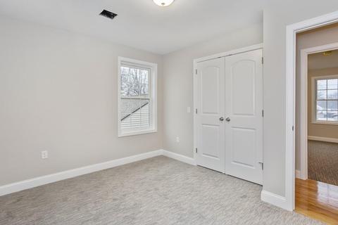 162 Ambrose St, Springfield, MA 01109 photo 22