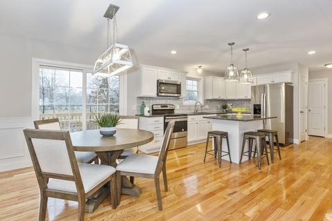 162 Ambrose St, Springfield, MA 01109 photo 6