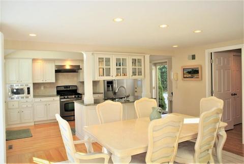 204 Glenneagle Dr, Mashpee, MA 02649 photo 7