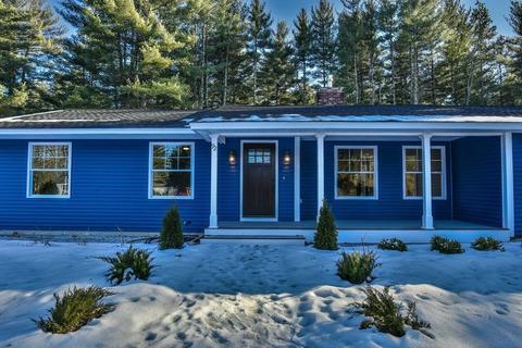 92 Pleasant St, Dunstable, MA 01827 photo 4