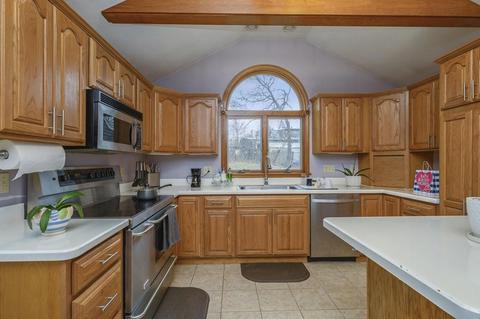 8 Indian Neck Rd, Wareham, MA 02571 photo 9
