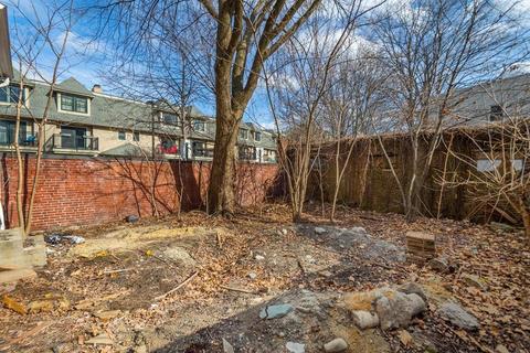 98 Chestnut St, Brookline, MA 02445 photo 3
