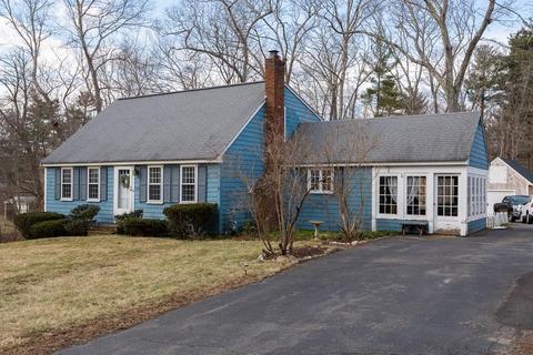 1043 E Washington St, Hanson, MA 02341 photo 1