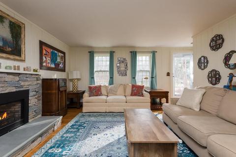 1043 E Washington St, Hanson, MA 02341 photo 8