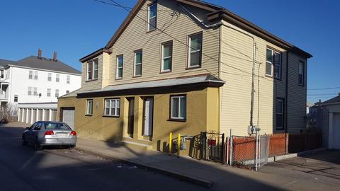 424 Division St, Fall River, MA 02721 photo 3