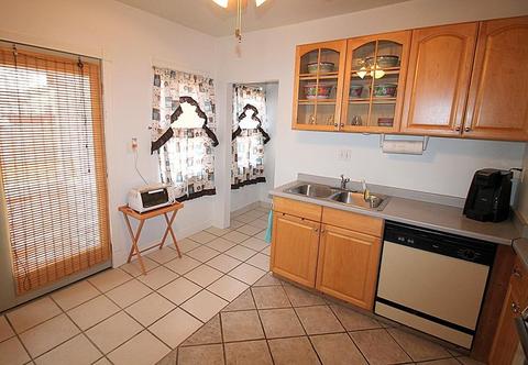 195 El Paso St, Springfield, MA 01104 photo 8