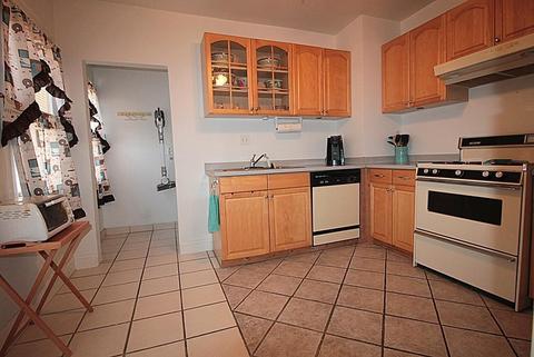 195 El Paso St, Springfield, MA 01104 photo 7