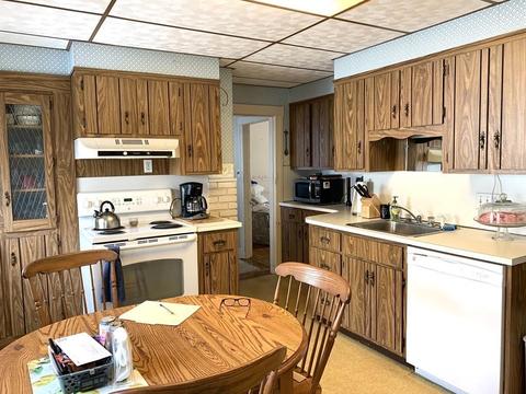 86 Locust, Worcester, MA 01604 photo 3