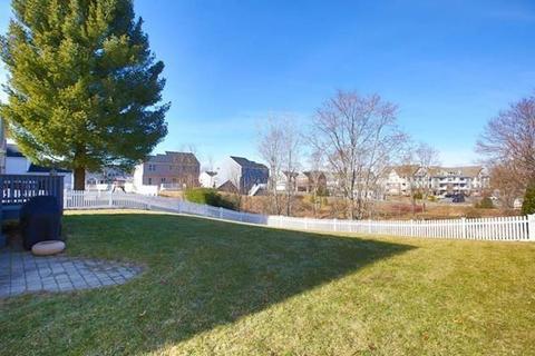 15 Jay Dr, Framingham, MA 01701 photo 23