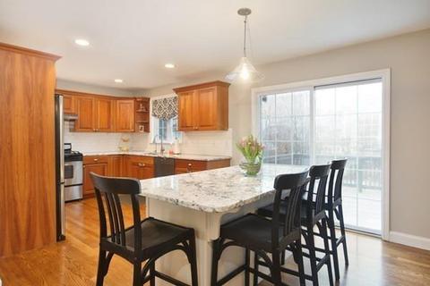 15 Jay Dr, Framingham, MA 01701 photo 6