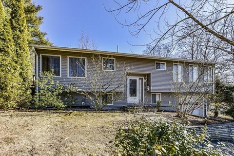 66 Berlin St, Dedham, MA 02026 photo 2
