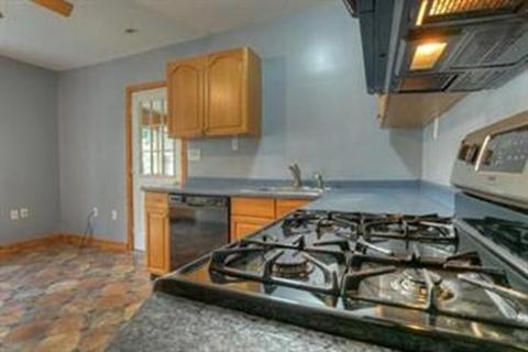19 John St, Wareham, MA 02571 photo 3