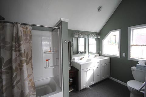 23 Beacon Rd, Webster, MA 01570 photo 11
