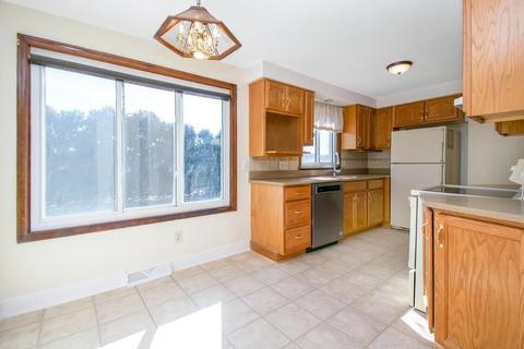 89 Deane St, Chicopee, MA 01020 photo 4