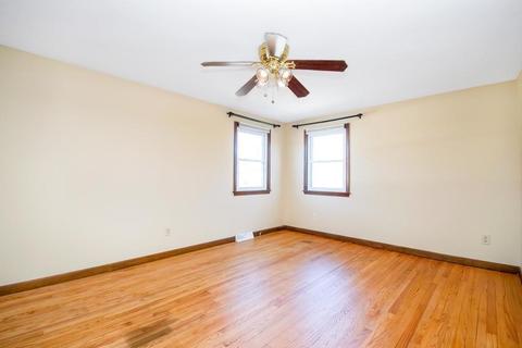 89 Deane St, Chicopee, MA 01020 photo 14