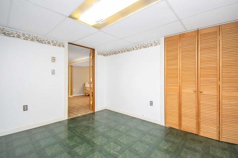 89 Deane St, Chicopee, MA 01020 photo 26