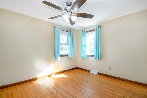 89 Deane St, Chicopee, MA 01020 photo 17