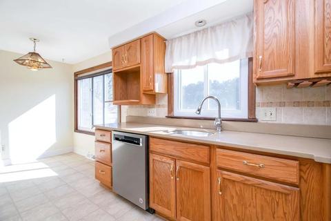 89 Deane St, Chicopee, MA 01020 photo 13