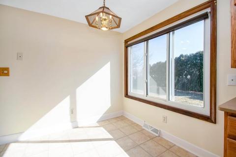 89 Deane St, Chicopee, MA 01020 photo 11
