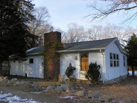 232 Bray St, Gloucester, MA 01930 photo 1