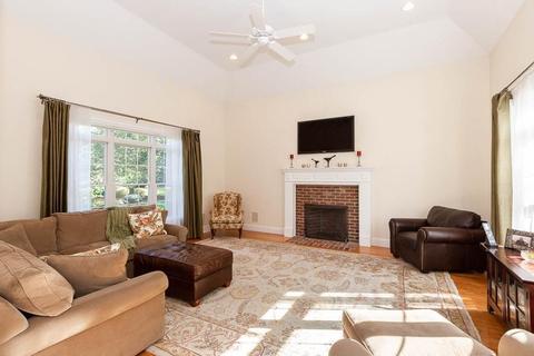 4 Warren Dr, Middleton, MA 01949 photo 9