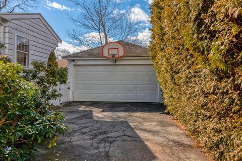 11 Thompson Rd, Marblehead, MA 01945 photo 3