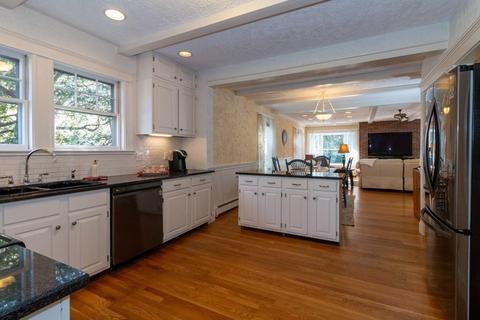 11 Thompson Rd, Marblehead, MA 01945 photo 13