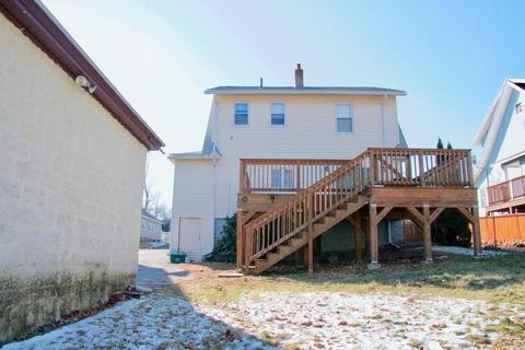 81 Eureka St, Worcester, MA 01603 photo 24