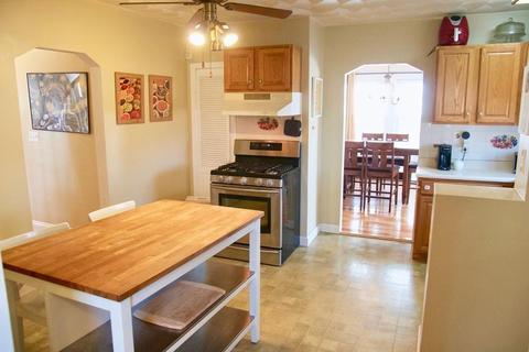 81 Eureka St, Worcester, MA 01603 photo 3