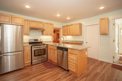 9 Cross St, Ashburnham, MA 01430 photo 7