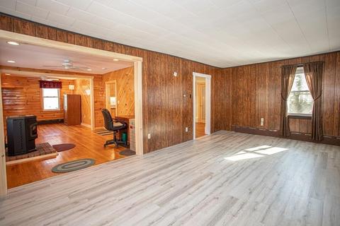 9 Cross St, Ashburnham, MA 01430 photo 11